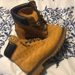Timberlands in good condition